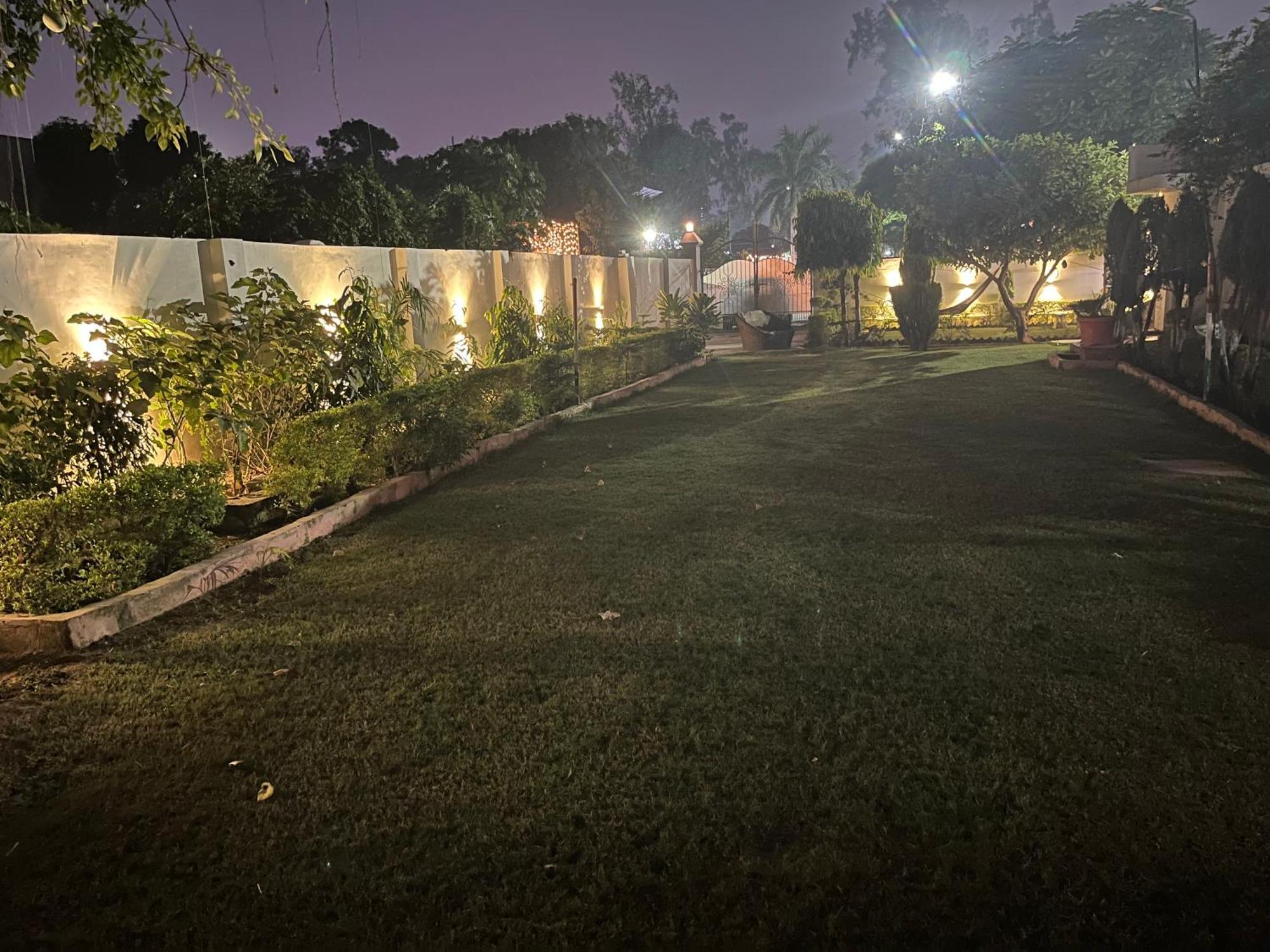 White House Villa Meerut Exterior foto